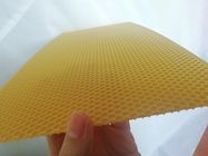 Folhas 5.4mm amarelas plásticas da fundação da cera de abelha