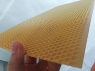 Folhas 5.4mm amarelas plásticas da fundação da cera de abelha