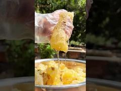 Não existe mel industrial excessivamente doce, apenas os sabores em camadas concedidos pela natureza.