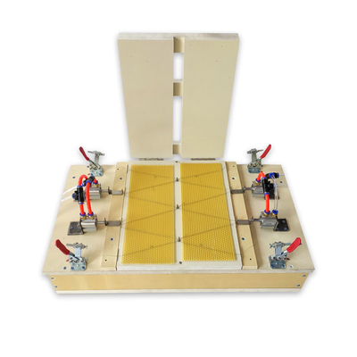comprar W dá forma ao fio elétrico automático Embedder para o fio de aquecimento da cera na folha da fundação da cera de abelha fabricação em linha