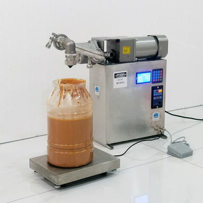 comprar Máquina de enchimento de líquidos de aço inoxidável Máquina de enchimento de óleo automática pequena fabricação em linha