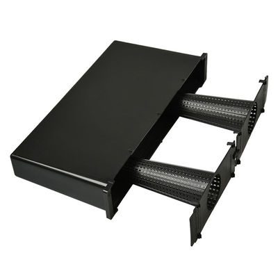 Uma apicultura Honey Bee Feeder Tool Black de 6 litros no alimentador do quadro da colmeia com acessórios